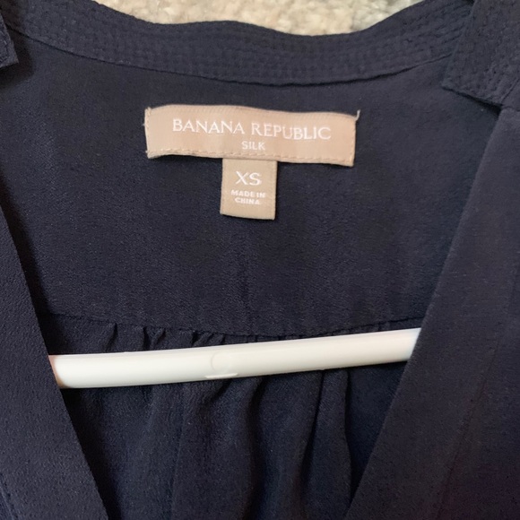 Navy Banana Republic tank - Picture 2 of 3